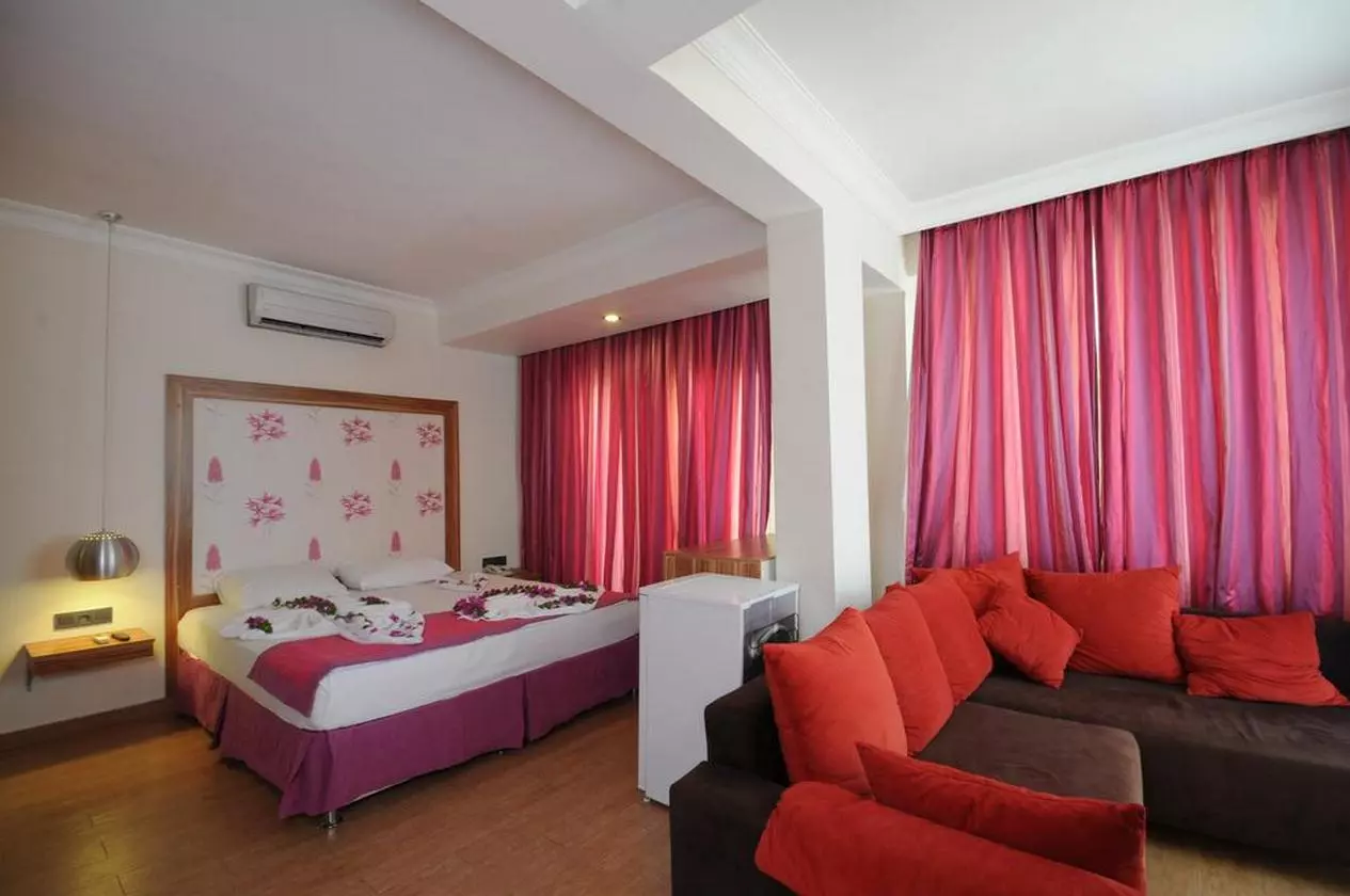 CLESEASIDE_SHABAVIZ (8).jpg